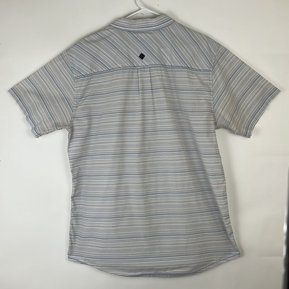 PRANA Men’s Breathe Short sleeve button down collar shirt Blue and White… - Picture 2 of 10